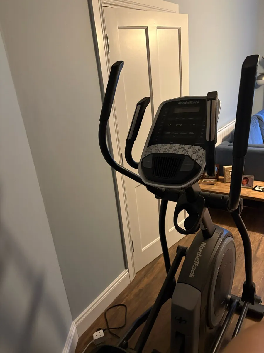 NordicTrack E9.5 Elliptical - Image 2