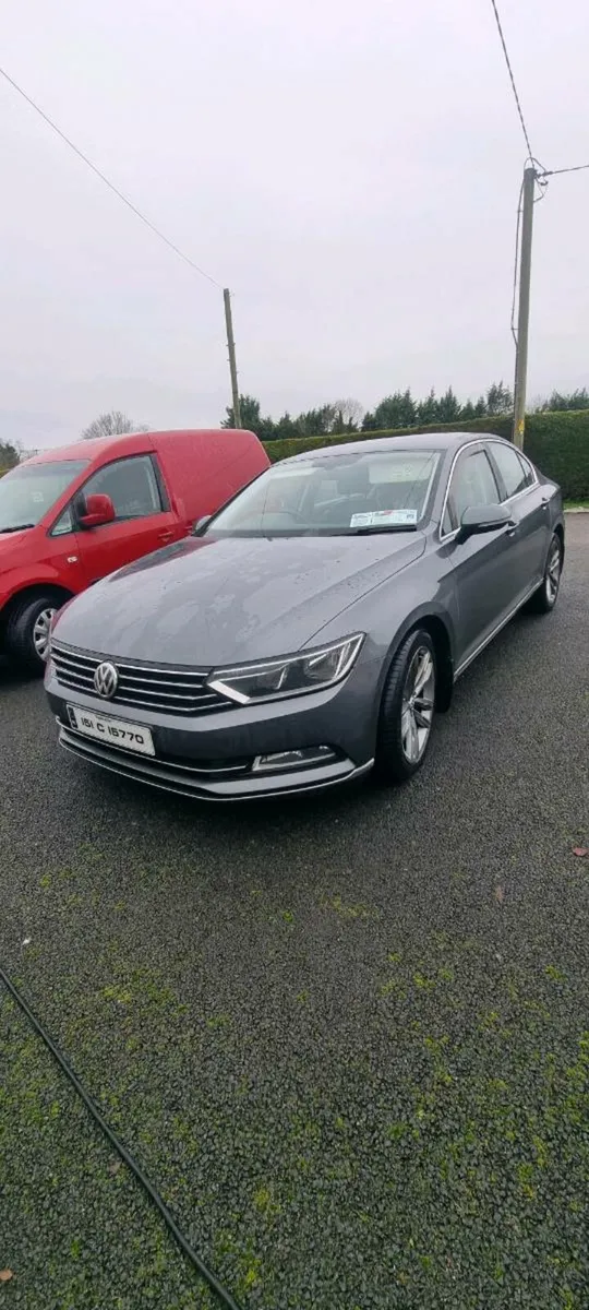Volkswagen Passat - Image 2