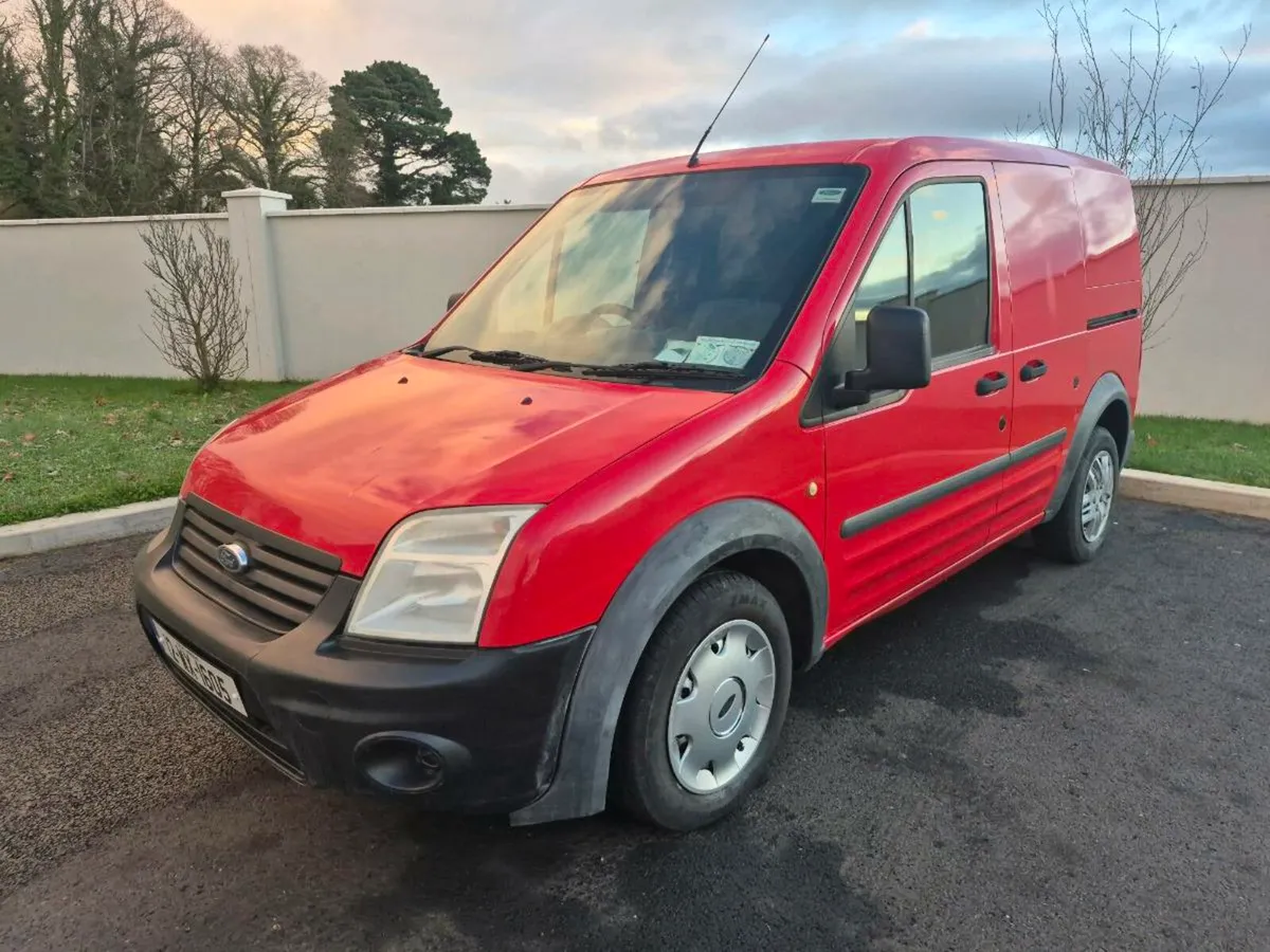 FORD TRANSIT CONNECT - Image 2