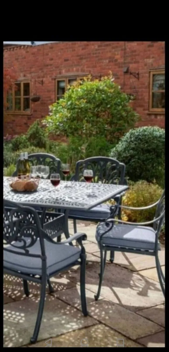 ***CLEARANCE*** Brand New Hartman 8 Seater - Image 2