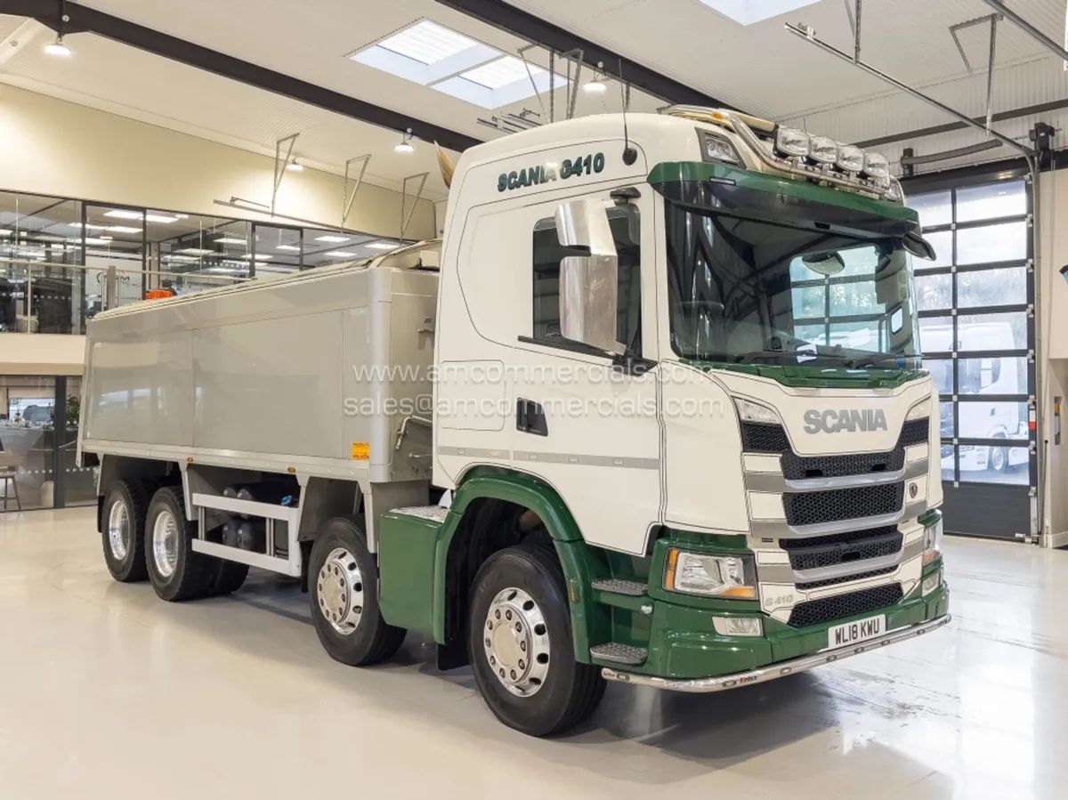 2018 (18) SCANIA G410 32T TAR SPEC TIPPER - Image 1