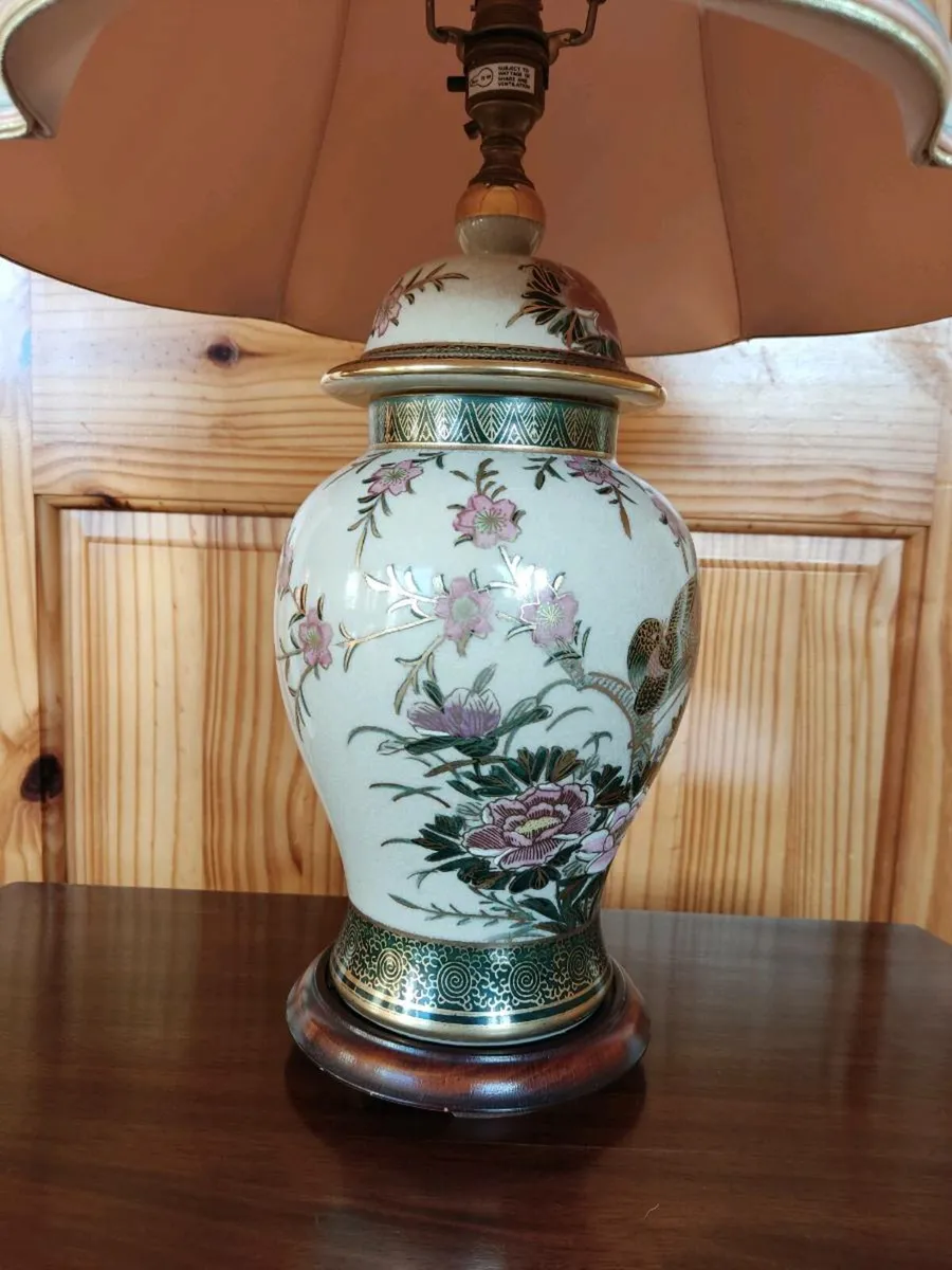 Vintage large table lamp hand painted - Image 4