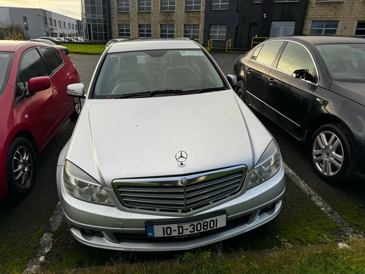 2010 Mercedes c - Image 1