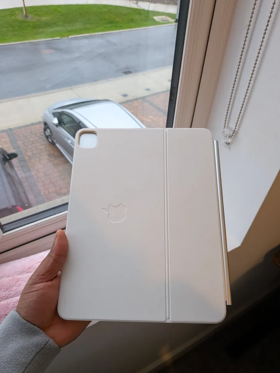 Apple Magic Keyboard iPad Pro 13" M4 - White - Image 4