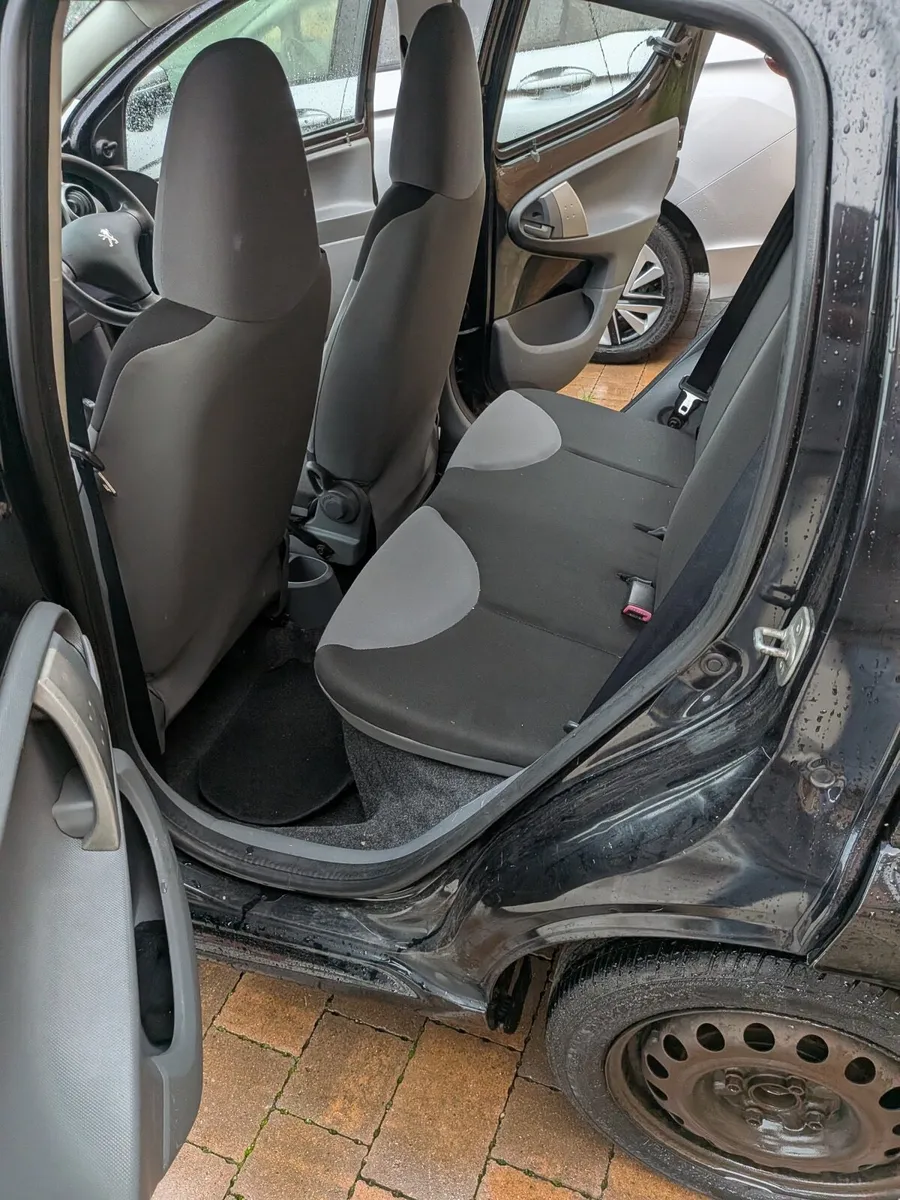 Peugeot 107 2007 - Image 2