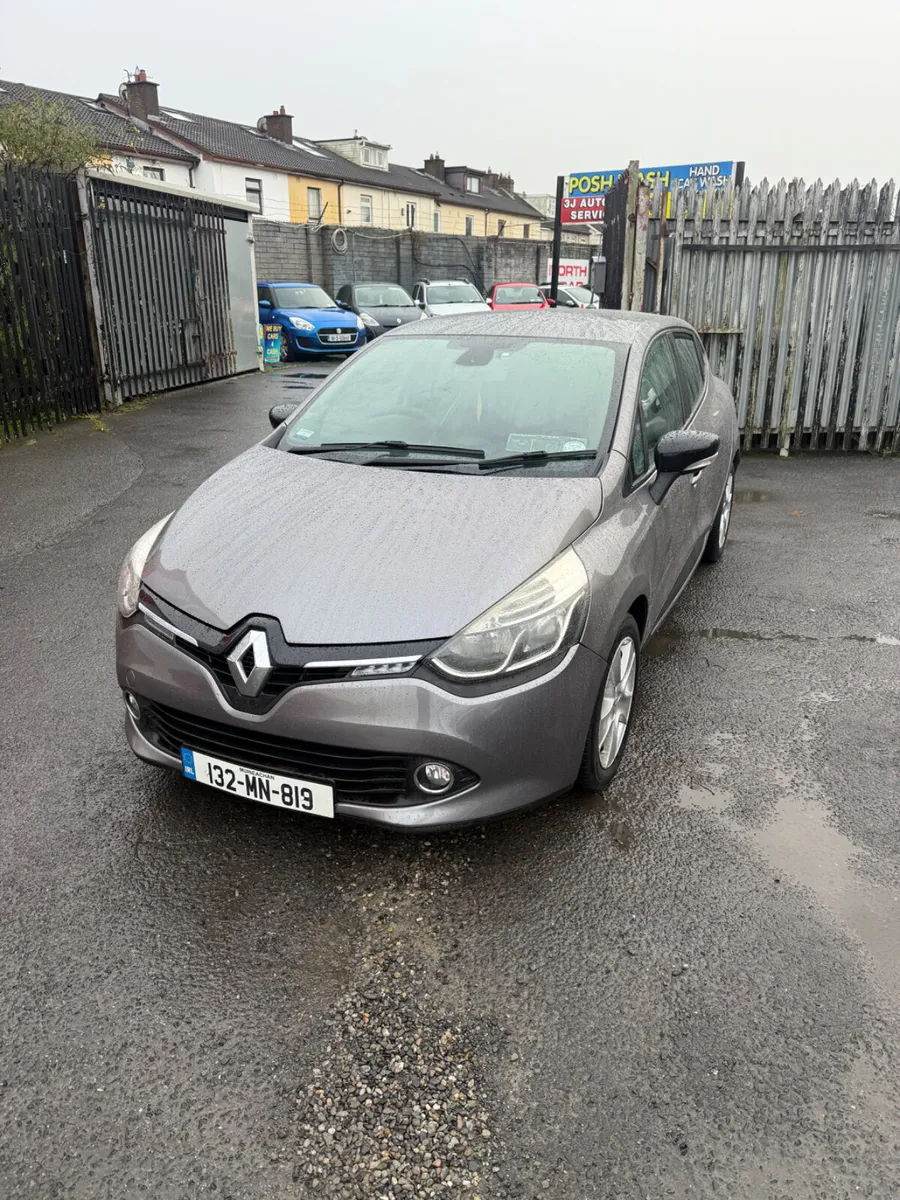 Renault Clio Dynamique 1.0 Petrol Low Kms New NCT - Image 4
