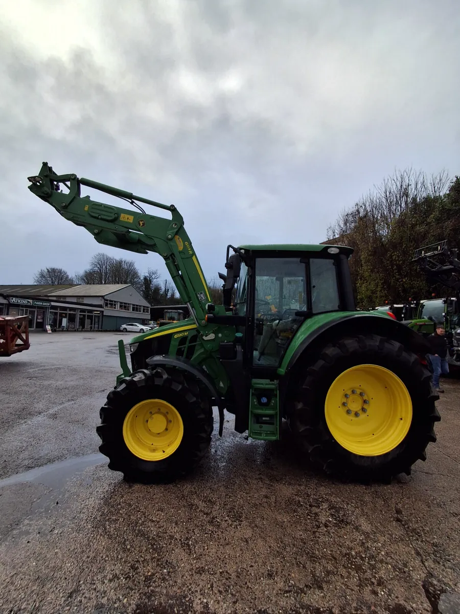 John Deere 6120M - Image 2