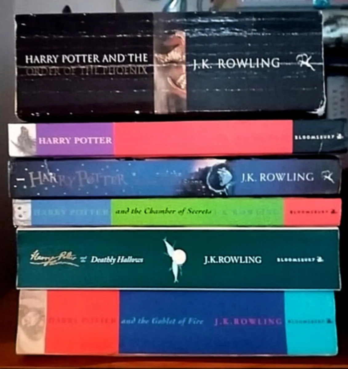 Six Harry Potter Books and Dvd - Image 1