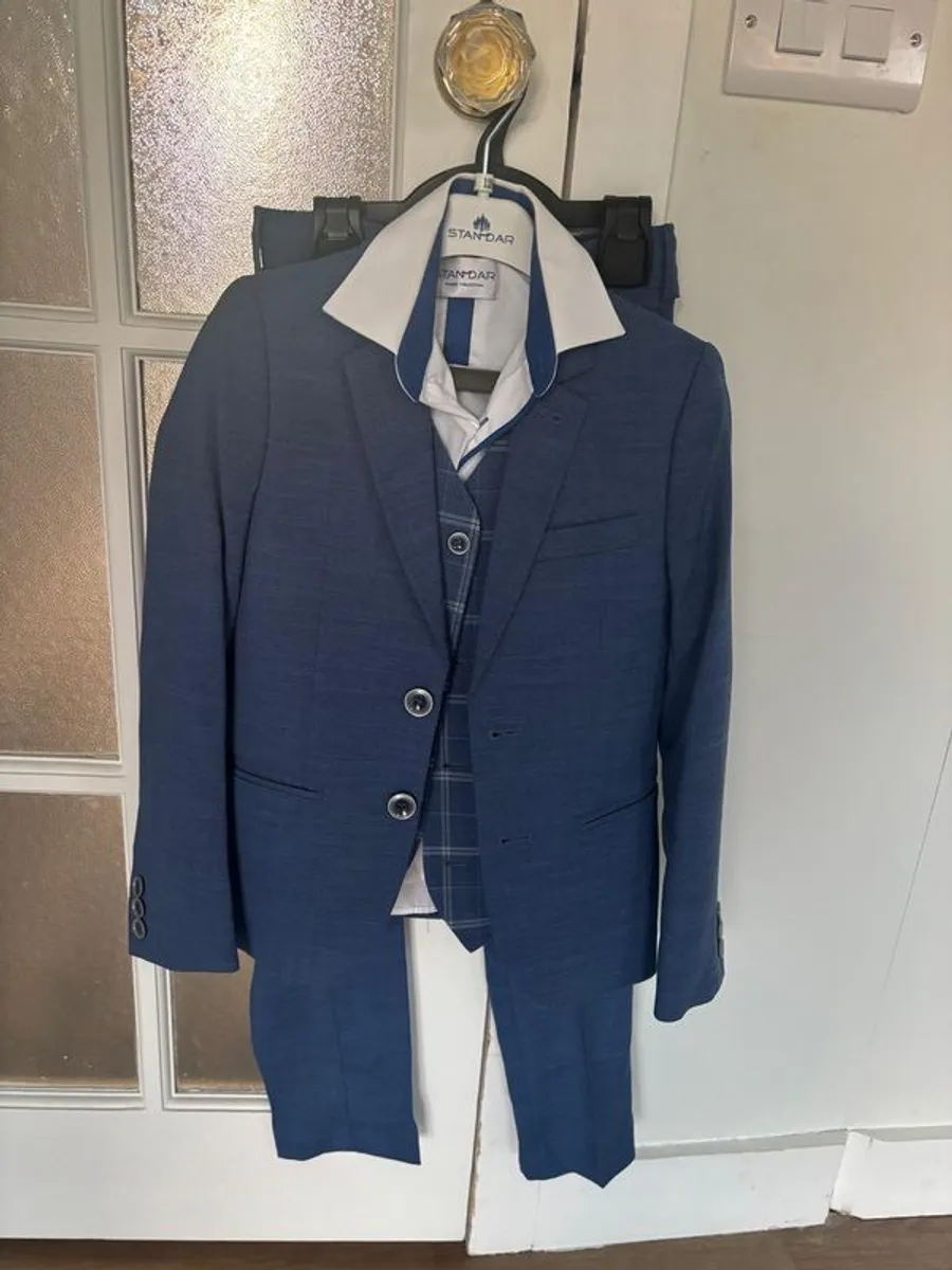 Boys Communion Suit - Image 4