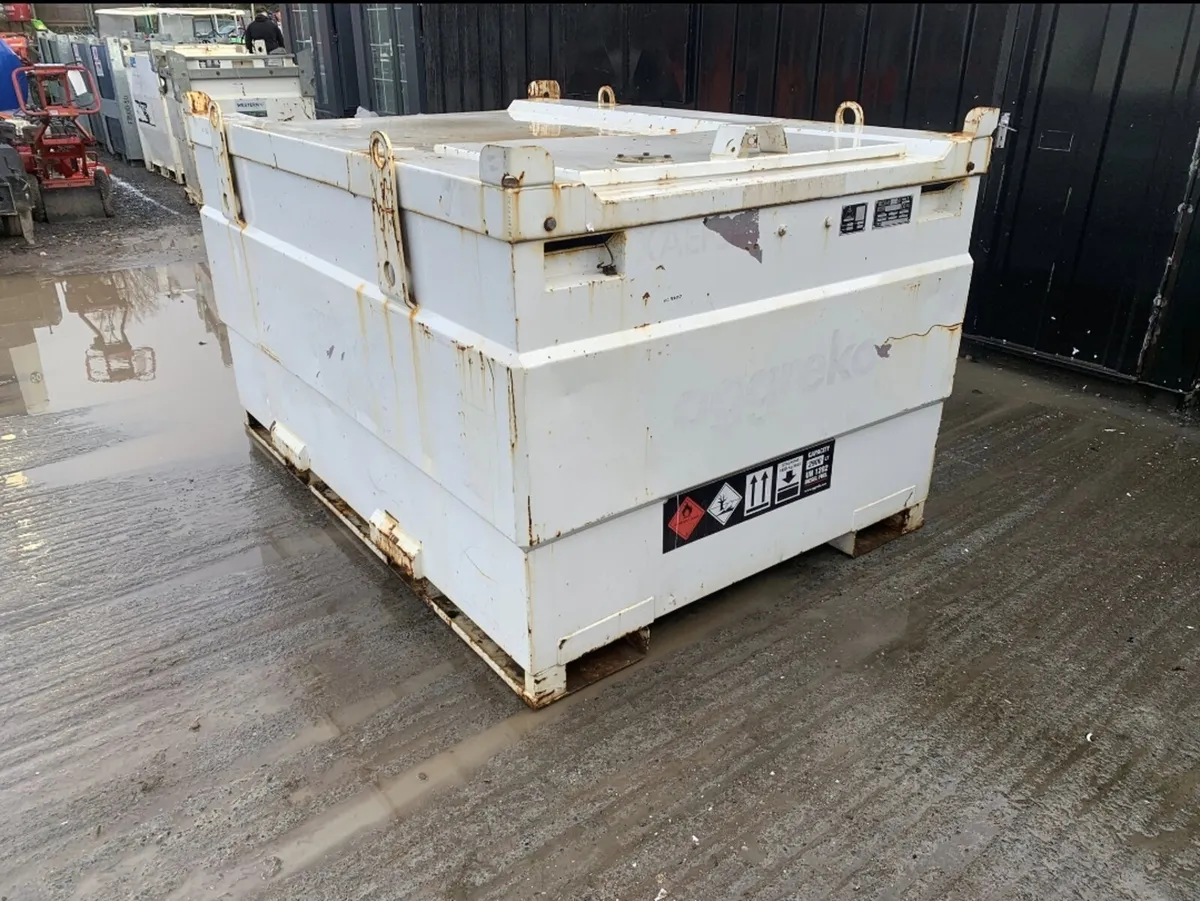 2944L Western Static Fuel Bowser - Image 3