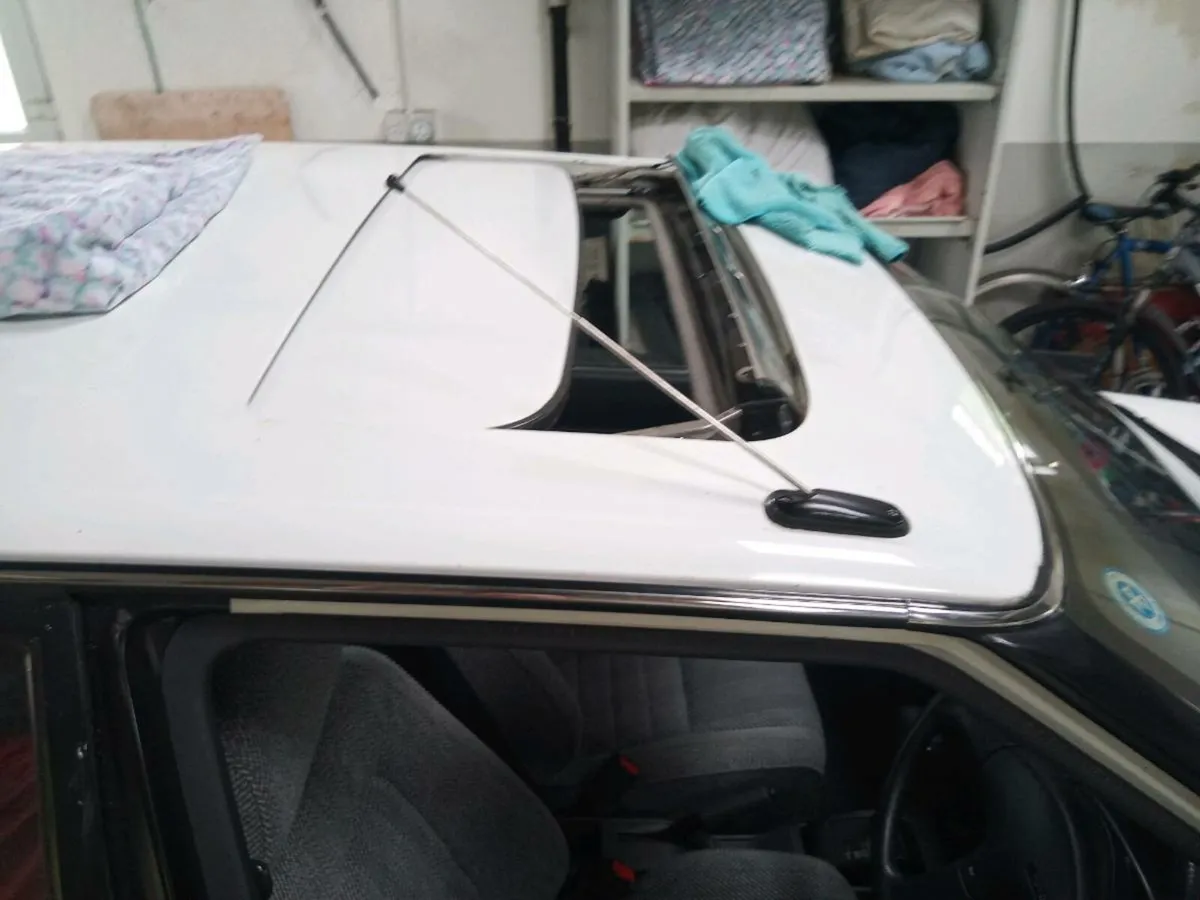 Toyota Corolla sprinter  executive + Audi coupe 16 - Image 3