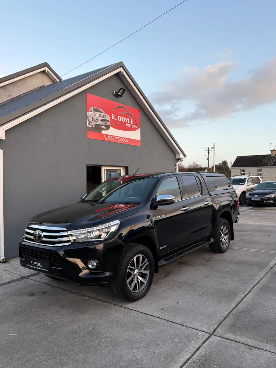 2019 Toyota Hilux Invincible Auto Vat included - Image 4