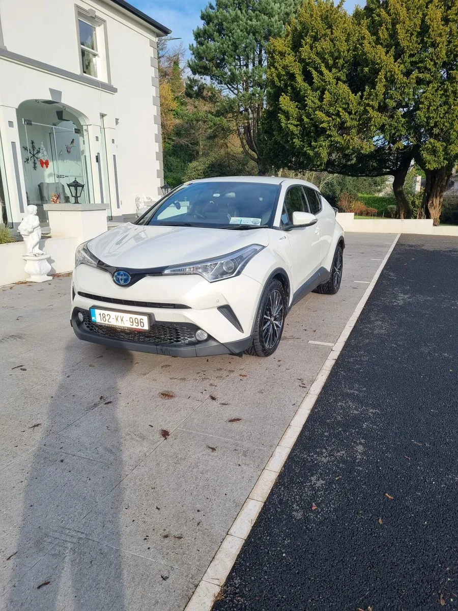 Toyota C-HR Hybrid. Top Spec. - Image 2