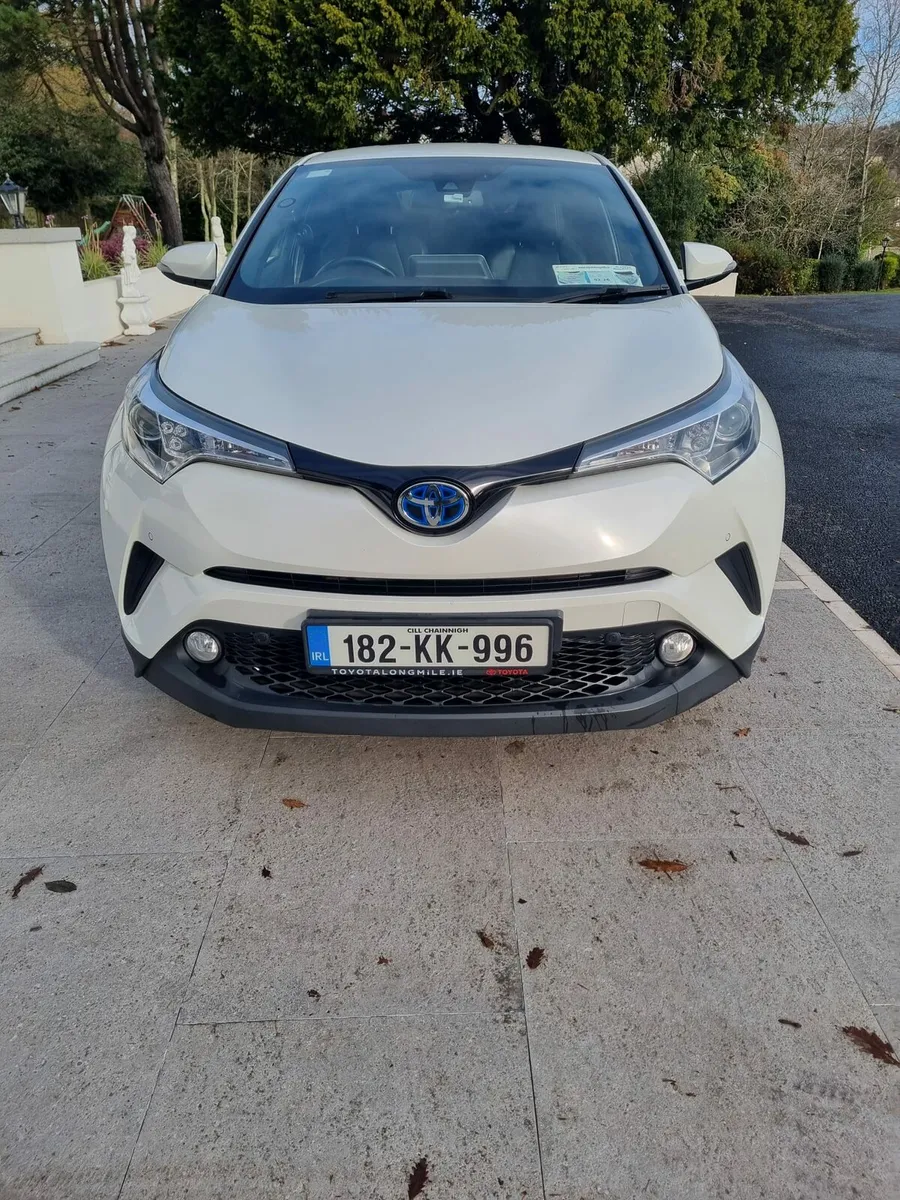 Toyota C-HR Hybrid. Top Spec. - Image 3