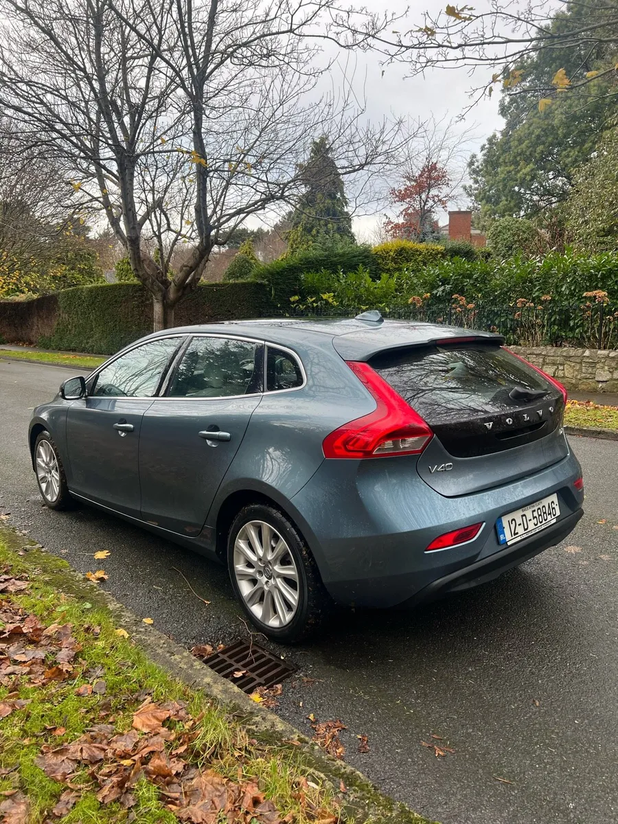 Volvo V40 D2 new nct - Image 3
