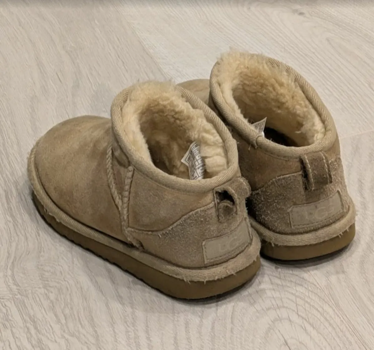 UGG Boots Kids Classic Ultra Mini BOOT UK 12 EU 31 - Image 4