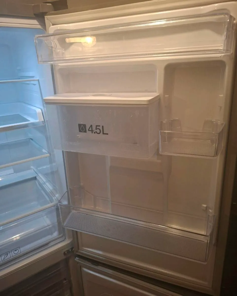 Samsung fridge freezer - Image 4