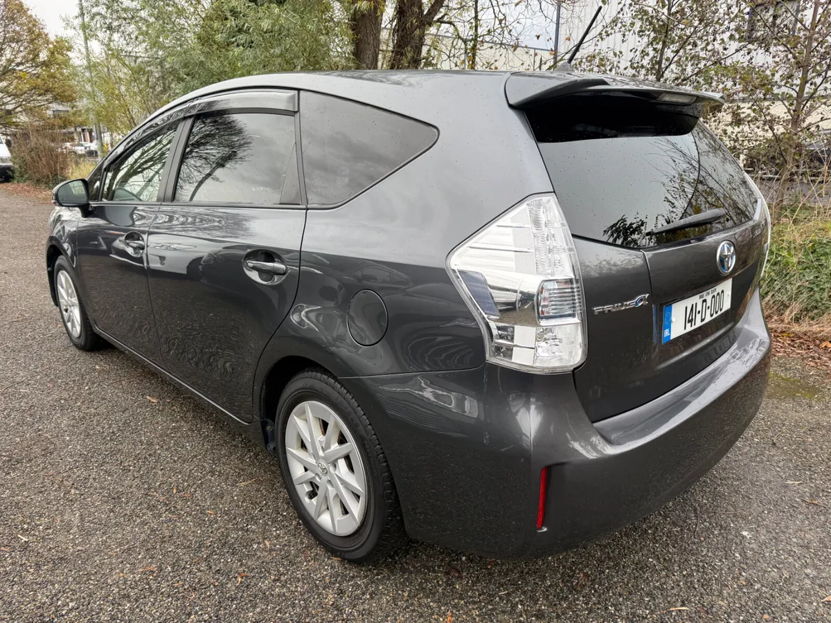 Toyota Prius 101.000km!!! 7 seats!!! - Image 4
