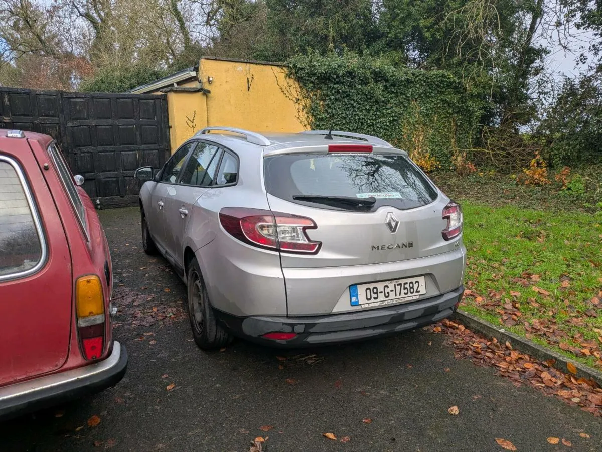 Renault Megane w/NCT+Tax - Image 2