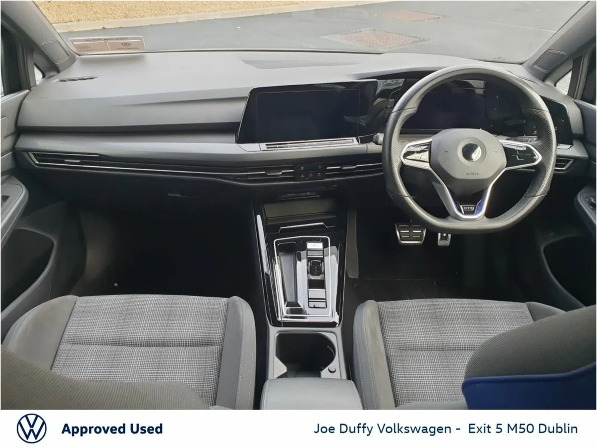 Volkswagen Golf GTE 1.4TSI PHEV 245HP - Image 3