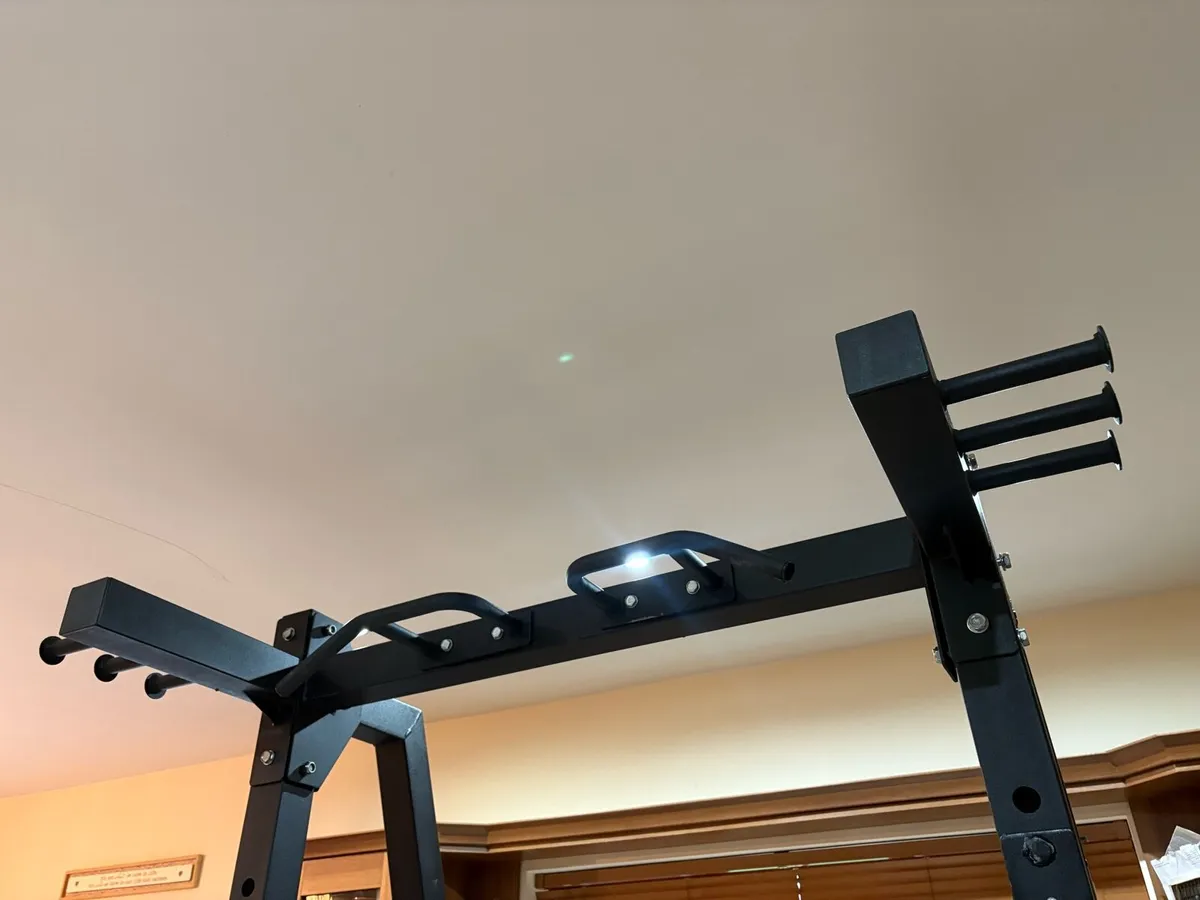 GENUINE 1/2 PRICE HUGE,450KG RATED RACK + TRI DIP - Image 3