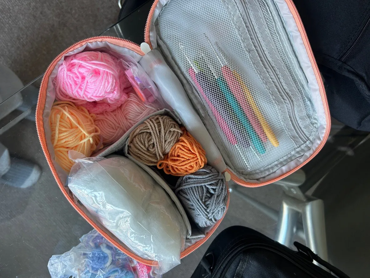Roughly 50 skeins of yarn & crochet hook set - Image 3