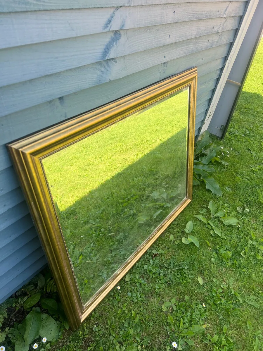 Gold frame mirror - Image 1