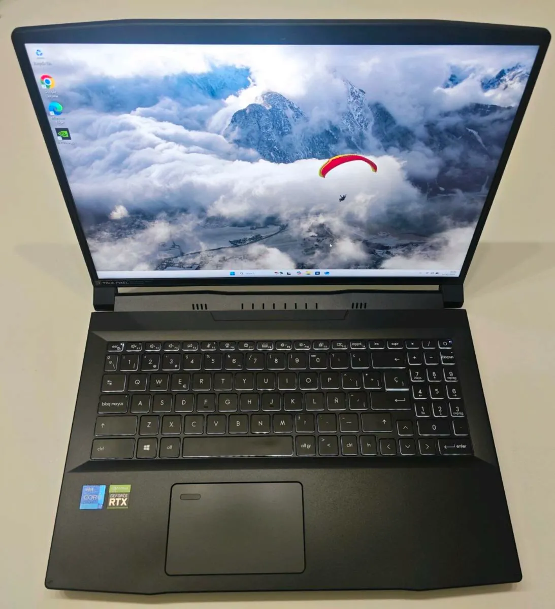 GAMING LAPTOP MSI CREATOR M16 - Image 1