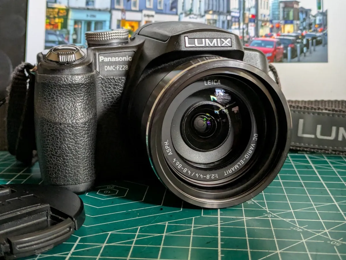 Panasonic Lumix 10MP CCD🌈 Leica💥 lens , RAW - Image 1