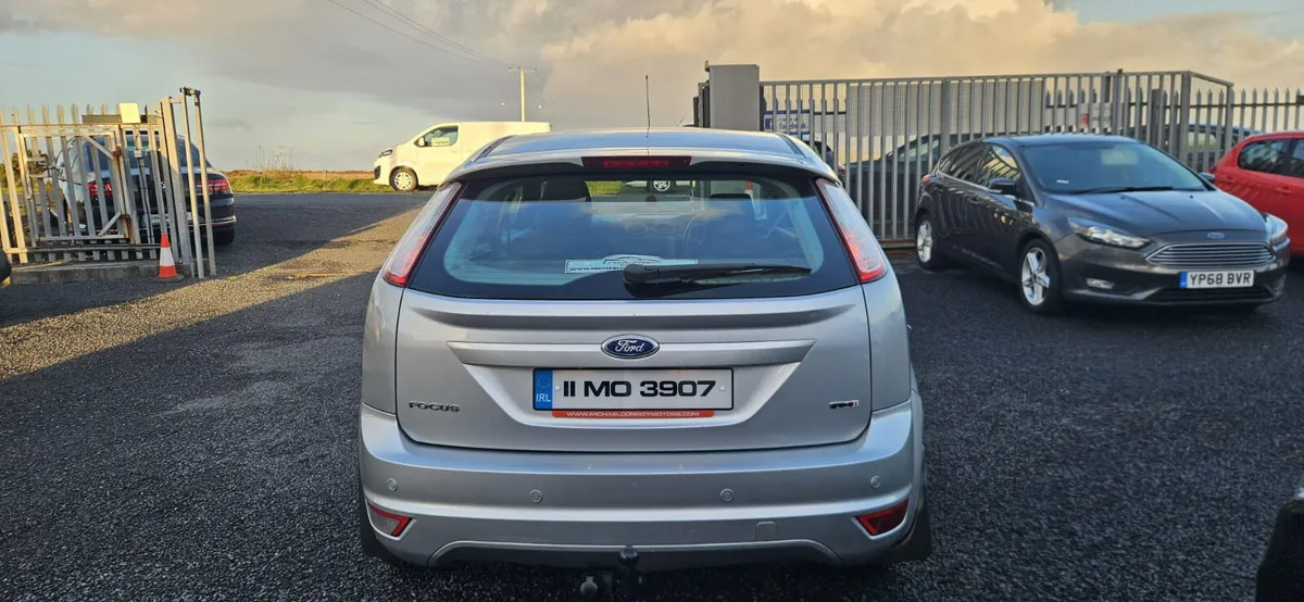 Ford Focus 2011 - Image 4