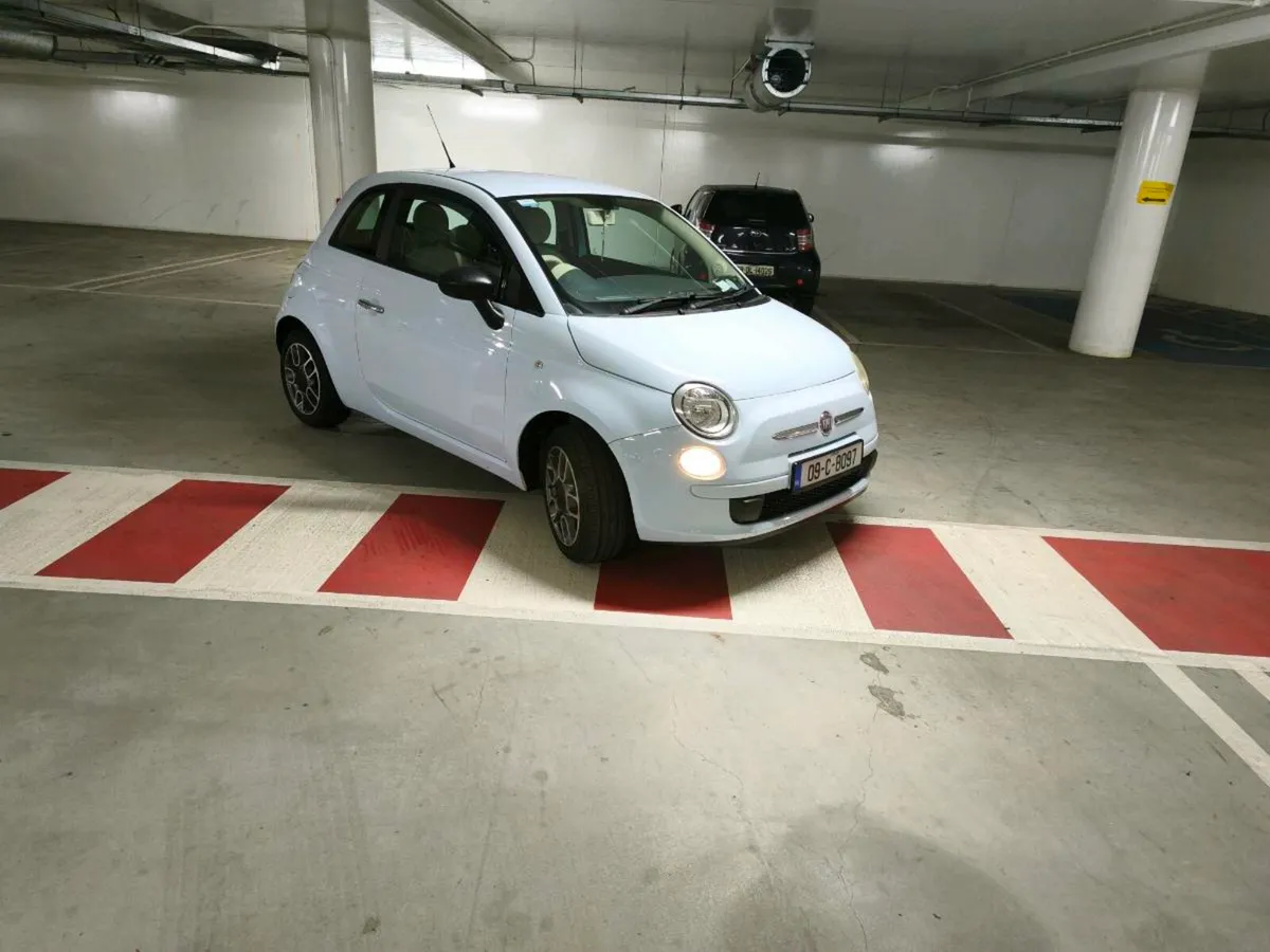 Fiat 500 very low km - Image 1