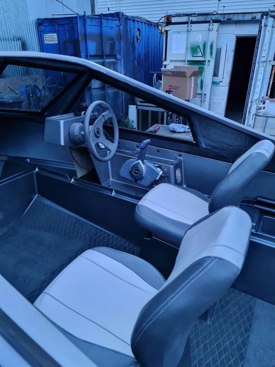 Boat for sale - Image 1