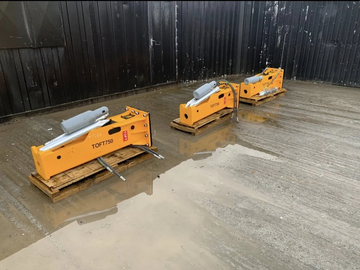 Hydraulic Rock Breaker - 7–10 Ton Digger - Image 1