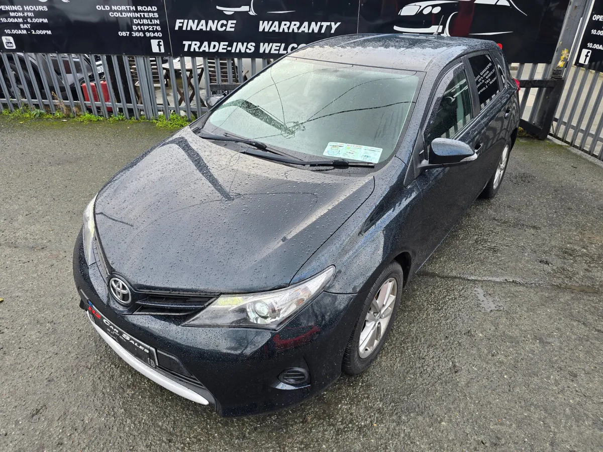 151 Toyota Auris 1.4diesel, LOW MILES, NEW NCT - Image 3