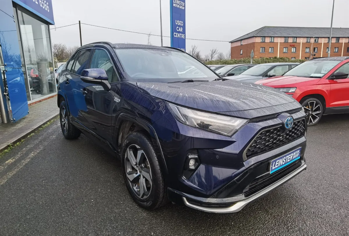 TOYOTA RAV4 2.5 AWD-I DESIGN AUTOMATIC PHEV - Image 3