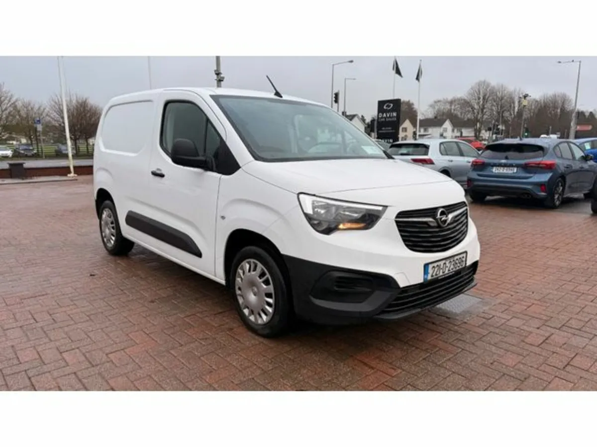 Opel Combo L1h1-1.5 100ps-dsl-6sp-my22 5D - Image 1
