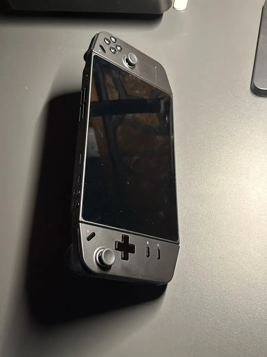 lenovo legion go - Image 2