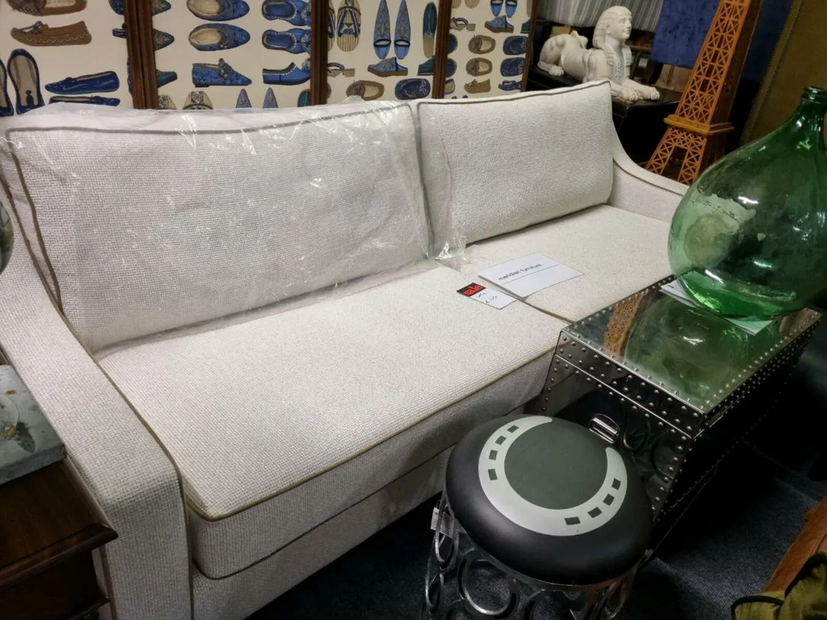 4 seater sofa - Image 1