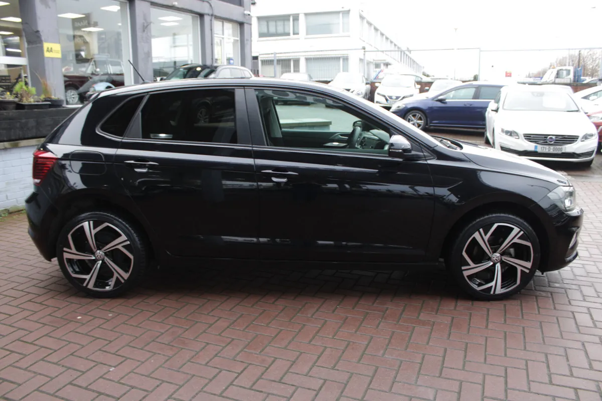 1.0TSI COMFORTLINE 5DR HATCHBACK AUTO // BUY WITH - Image 3