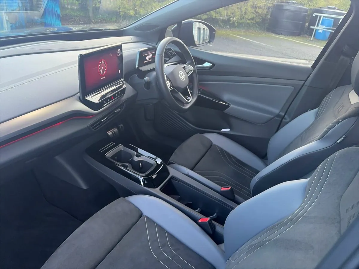 Volkswagen ID.5 TECH 77kWh 174HP - Image 3