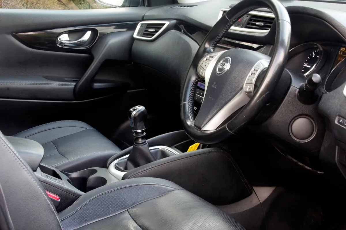 2015 Nissan Qashqai 1.5 Dci Tekna. Trade Sale. - Image 3