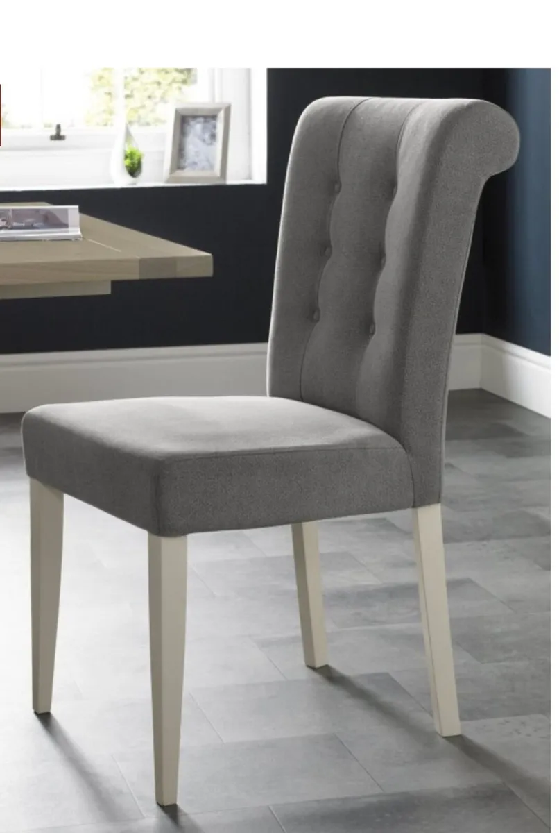 Dining Table and 6 Chairs: Must collect - Image 2