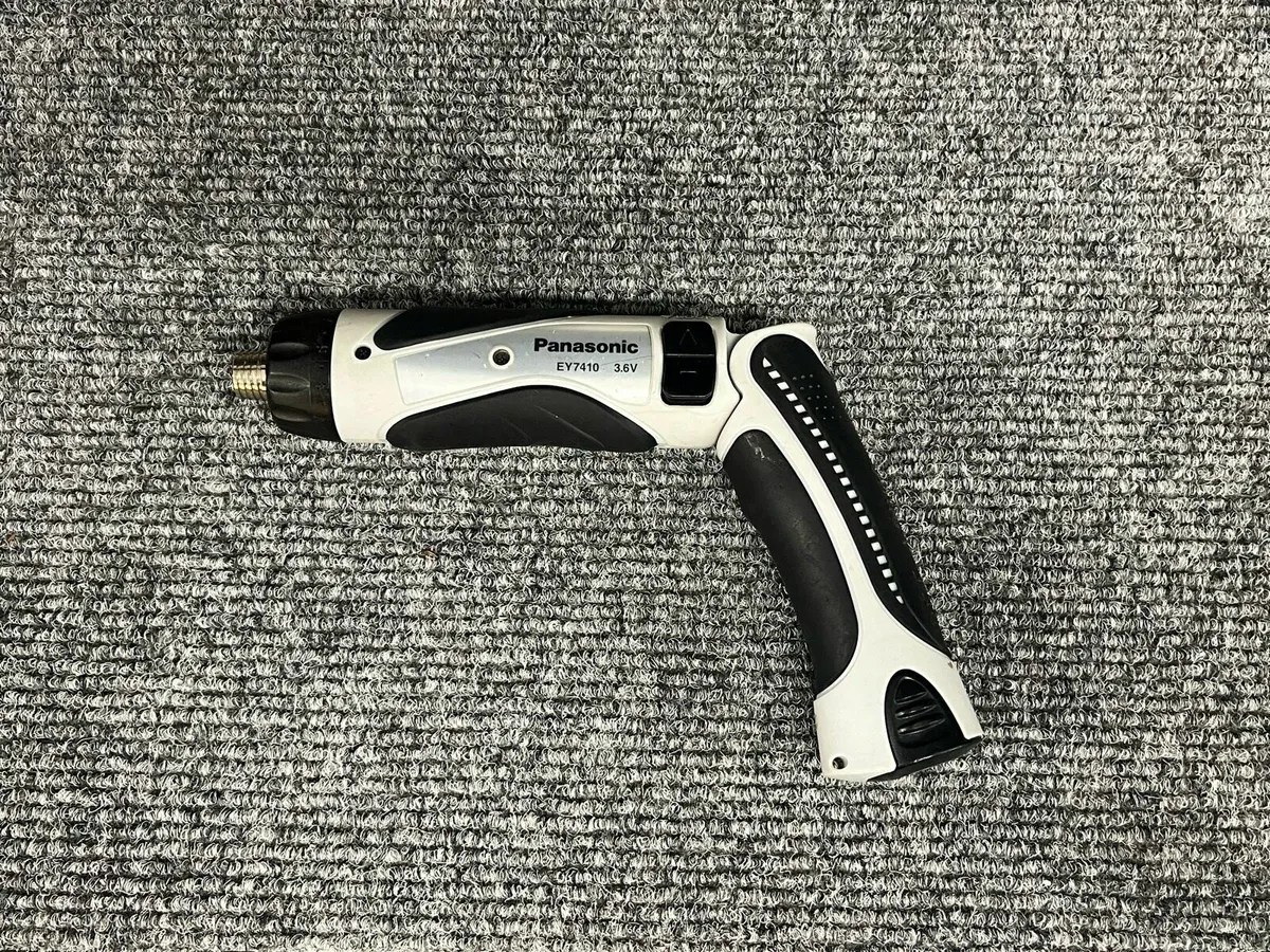 Panasonic Cordless Screwdriver - Image 2