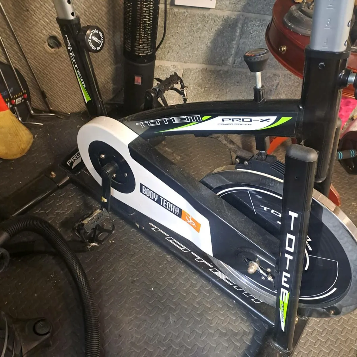 Exercise bike - Image 2