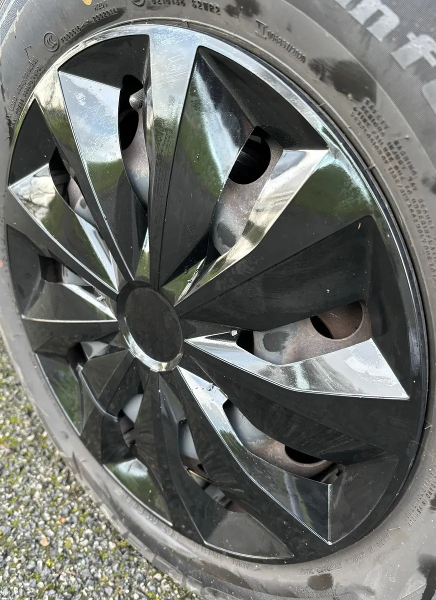 Set of R14 Hub caps - Image 3