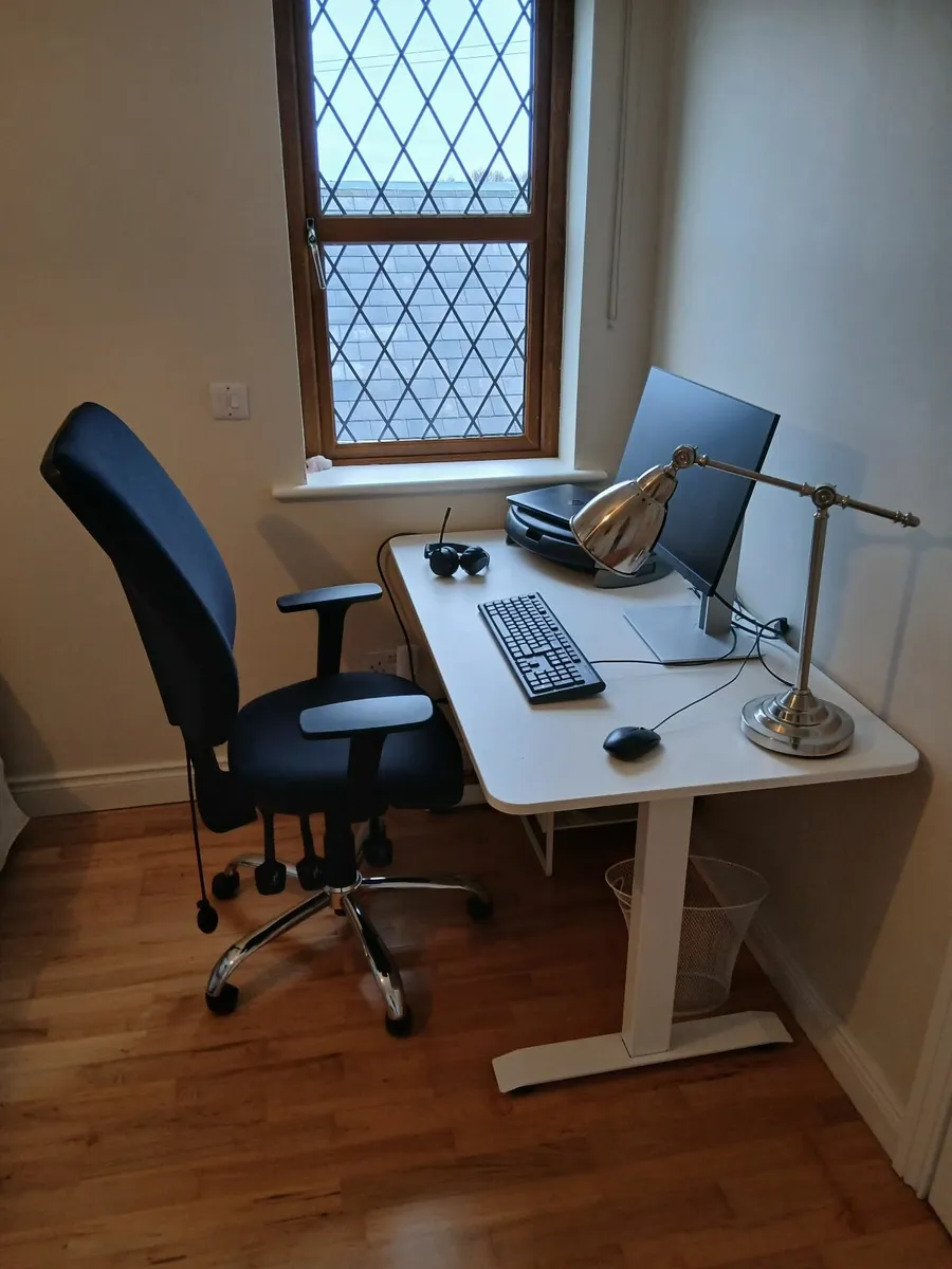 Adjustable computer table and chair - Image 1