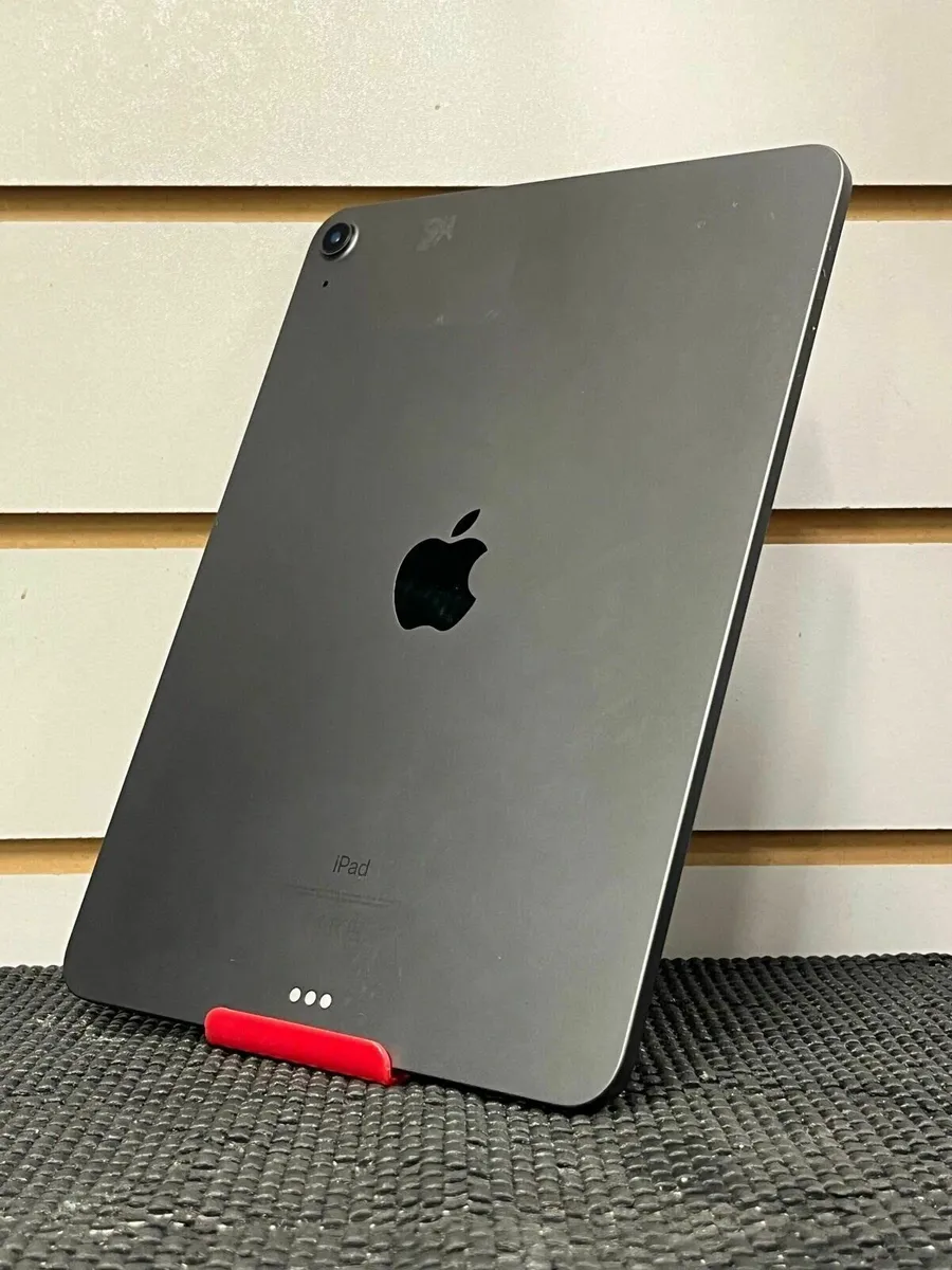 iPad Air 4th Gen 256GB - Image 1