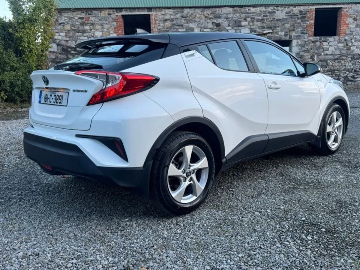 2018 Toyota C-HR 1.8 Hybrid - Image 3