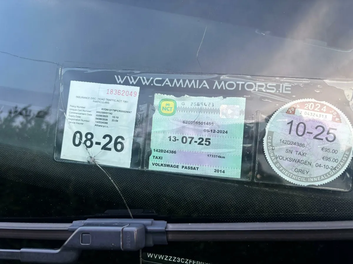 2014 VOLKSWAGEN PASSAT AUTOMATIC - Image 2