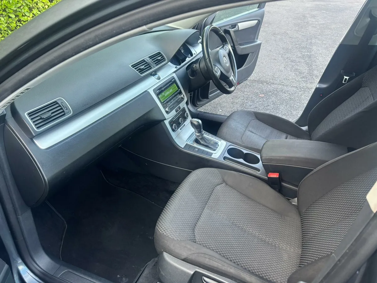 2014 VOLKSWAGEN PASSAT AUTOMATIC - Image 3